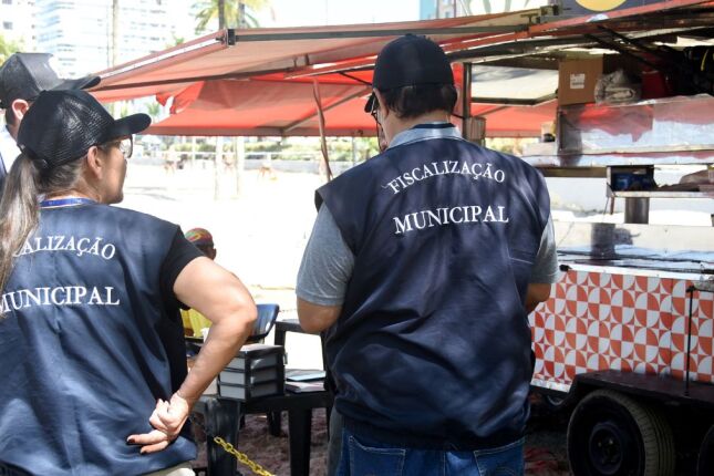 Ambulantes são notificados sobre uso de transporte irregular no litoral; saiba mais 