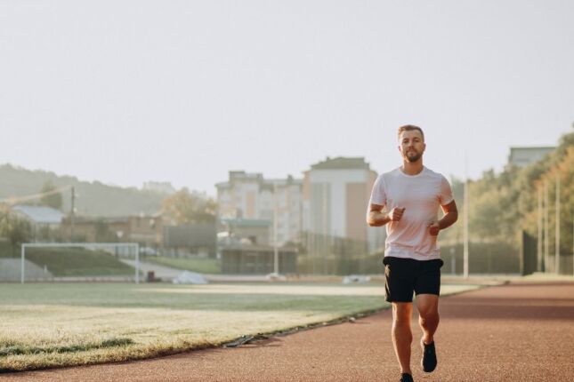 Quer come&ccedil;ar a correr? Veja o que &eacute; essencial no in&iacute;cio e o que n&atilde;o faz diferen&ccedil;a