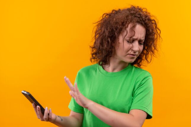 'Gera&ccedil;&atilde;o Muda': Por que os jovens de hoje n&atilde;o querem mais atender liga&ccedil;&otilde;es telef&ocirc;nicas?