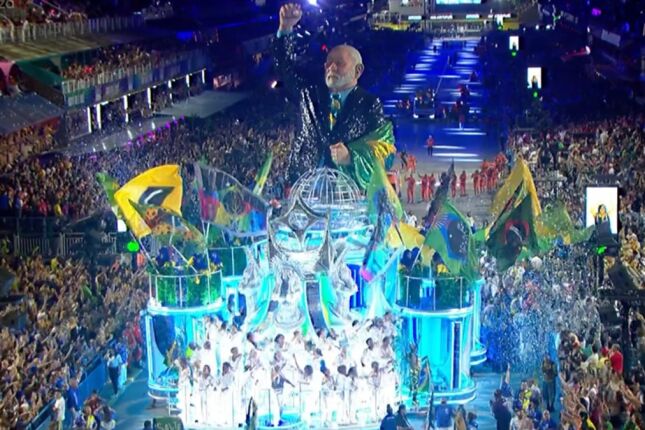 Ap&oacute;s pol&ecirc;mica com enredo sobre Lula, Acad&ecirc;micos de Niter&oacute;i &eacute; rebaixada no Rio