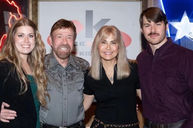 Quem fica com os milh&otilde;es de Chuck Norris? Conhe&ccedil;a os 5 filhos que herdam o esp&oacute;lio