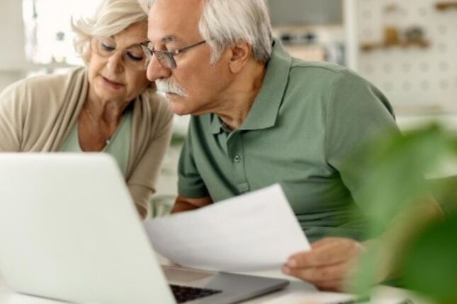 Quem tem direito ao 13&ordm; do INSS em 2026? Descubra se voc&ecirc; recebe