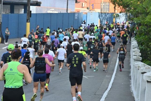 &Eacute; amanh&atilde;: veja como garantir vaga gratuita em corrida que une esporte e solidariedade em Santos
