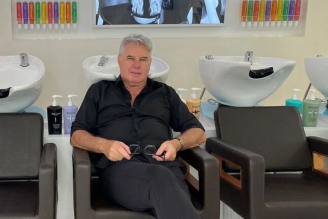 Morre Giorgio Parrino, do Giorgio Coiffeur, cabeleireiro hist&oacute;rico do Gonzaga, em Santos