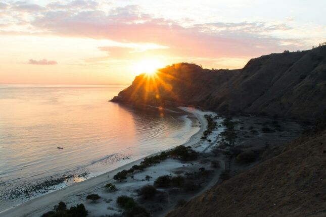 Com 1 milh&atilde;o de habitantes, para&iacute;so na &Aacute;sia combina praias preservadas e l&iacute;ngua portuguesa