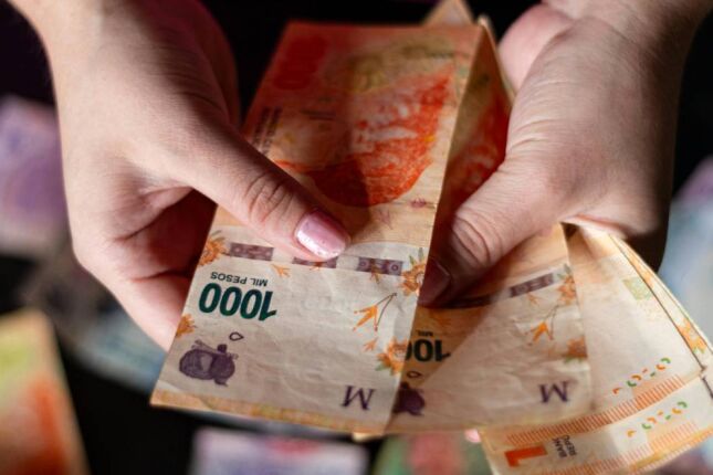 Apostador ganha R$ 72 milh&otilde;es com aposta simples, desaparece da 'face da terra' e perde fortuna