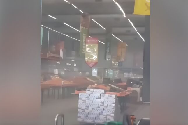Supermercado em S&atilde;o Vicente &eacute; evacuado ap&oacute;s explos&atilde;o e vazamento de g&aacute;s
