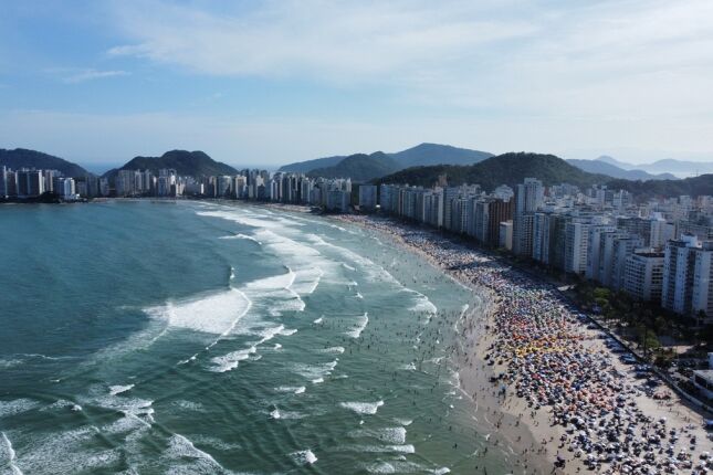 Guaruj&aacute; 'segura' lei do aluguel por temporada e descarta taxa extra