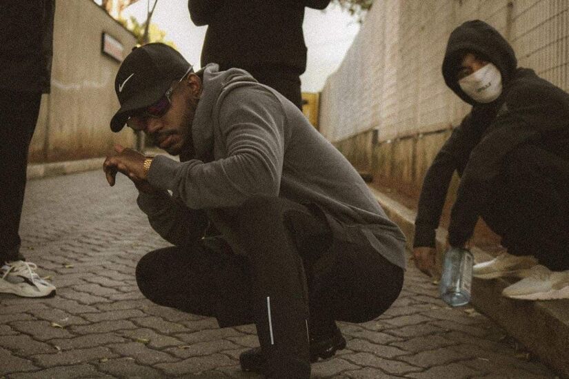 Augusto Pakko, é rapper, compositor, modelo e diretor criativo