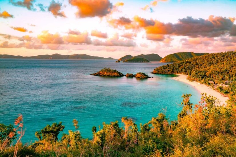 Trunk Bay Beach - Virgin Islands National Park, St. John (Reprodução)
