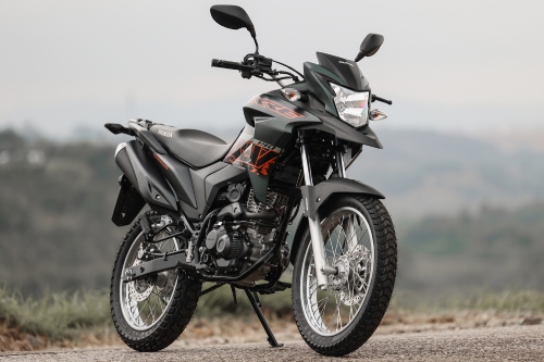 Novas cores são a única novidade da linha 2024 da trail da Honda  - Fotos: Divulgação