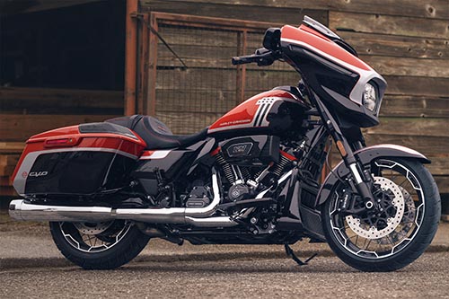 Harley-Davidson CVO Street Glide - Foto: Divulgação