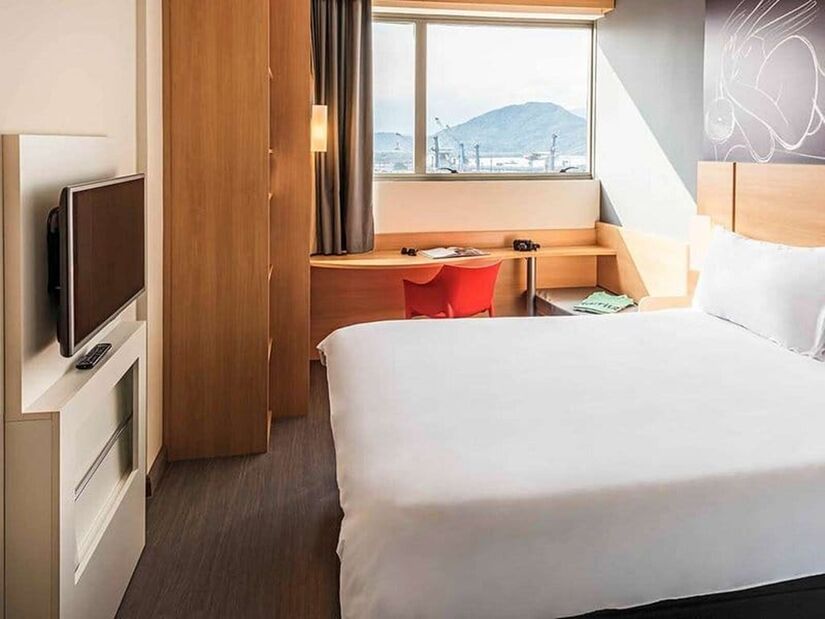 Acomodações do Hotel Ibis Santos Valongo (Foto: Divulgação/TripAdvisor)