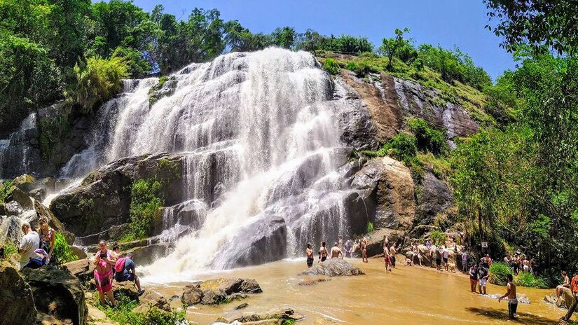 Com suas cinco piscinas naturais, o que não falta é atrativo para os visitantes / Divulgação/Cachoeira dos Felix