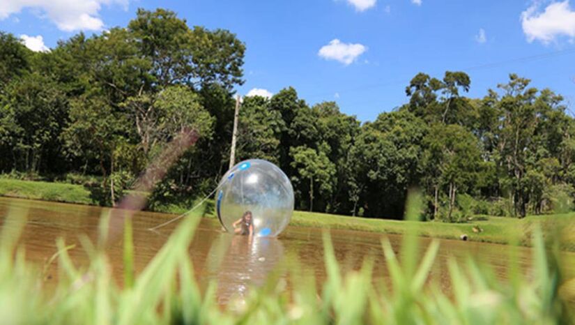 O Futebol de Sabão e o Waterball são pagos à parte, mas garantem um momento único de verdadeira diversão / Divulgação/Parque Della Vittoria