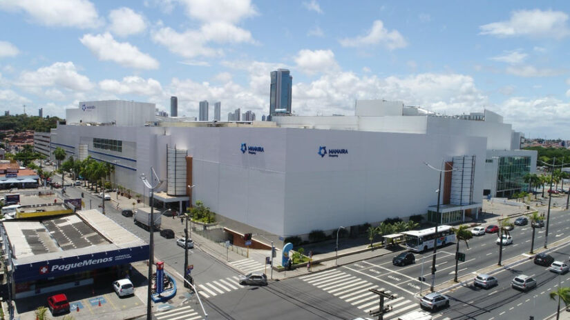 Localizado em João Pessoa, na Paraíba, o Manaíra Shopping possui 87.000 m&#xB2; de ABL / Divulgação