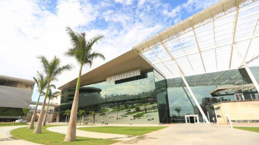 O Iguatemi Bosque, segundo maior shopping de Fortaleza, conta com uma ABL de 93.000 m&#xB2; e mais de 450 lojas / Divulgação