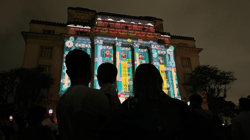 A Praça Mauá terá como atrações a projeção mapeada na fachada do Palácio José Bonifácio / Isabella Fernandes