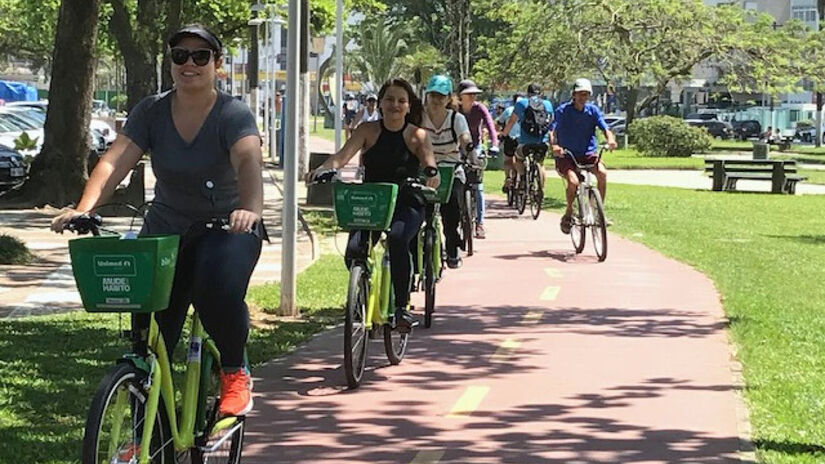 Segundo a Administração Municipal, mais de 2 mil ciclistas utilizam a ciclovia no horário de pico / Divulgação