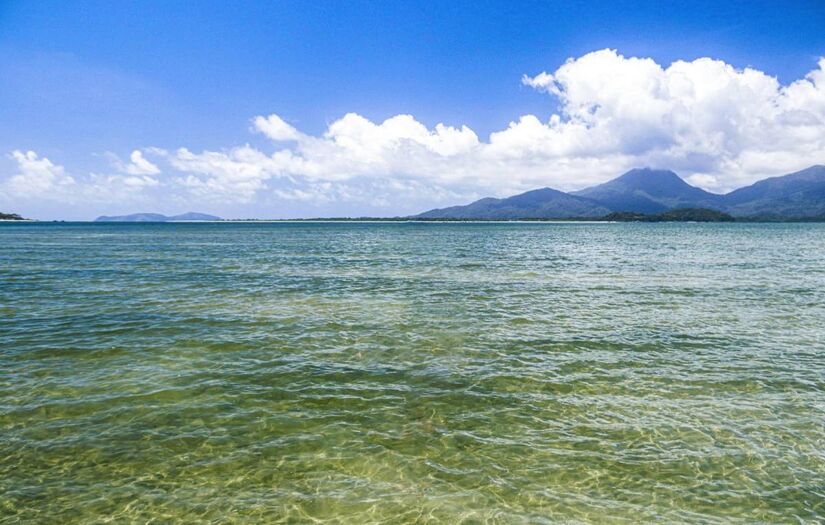 As embarcações fazem os turistas aproveitarem o fato que a Ilha do Cardoso é fluviomarítima/PMC