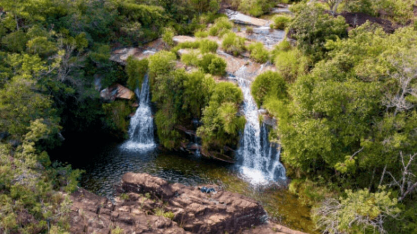 São diversas trilhas com paisagens deslumbrantes e mais de 150 cachoeiras deslumbrantes / Divulgação/Prefeitura de Delfinópolis