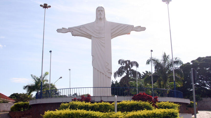 Uma das histórias mais intrigantes de Rio Preto envolve o Cristo Redentor no bairro Vila Maceno / Divulgação/PMSJRP