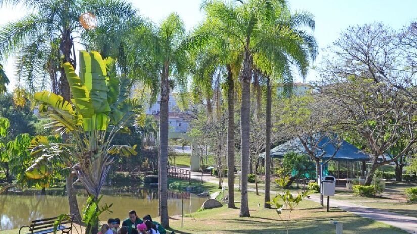 Parque Zoológico Municipal Quinzinho de Barros oferece uma oportunidade de aprendizado e diversão, abrigando uma variedade interessante de diferentes espécies de animais, promovendo a educação ambiental - (Divulgação/PMS)