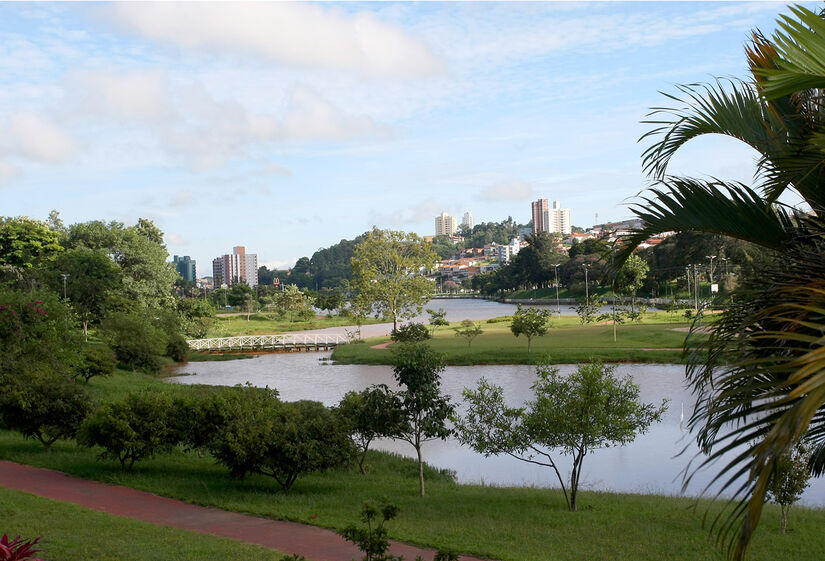 Lago de Taboão é um dos principais pontos turísticos da cidade (Alesp/Divulgação)