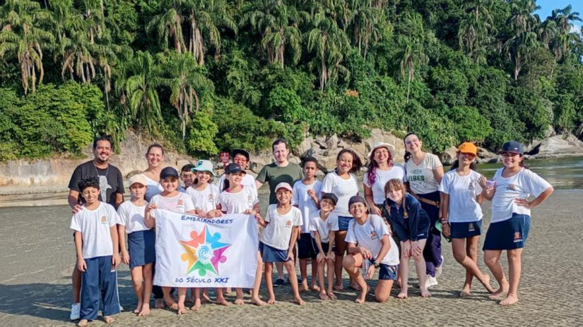 16 estudantes de 9 e 10 anos se tornaram verdadeiros jovens cientistas para estudar a Ilha de Urubuqueçaba / Divulgação/PMS