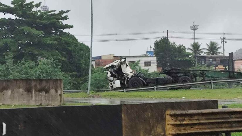De acordo com relatos enviados à reportagem, o trânsito estava carregado no momento do acidente/Giovana Vicente