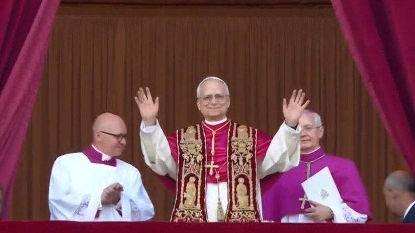Leão XIV é o atual papa da Igreja Católica e seu pontificado começou em 08 de maio de 2025. É o primeiro pontífice nascido nos Estados Unidos e o segundo do continente americano, tendo sido nomeado por Francisco em 30 de setembro de 2023. / Crédito: Reprodução / Vatican News