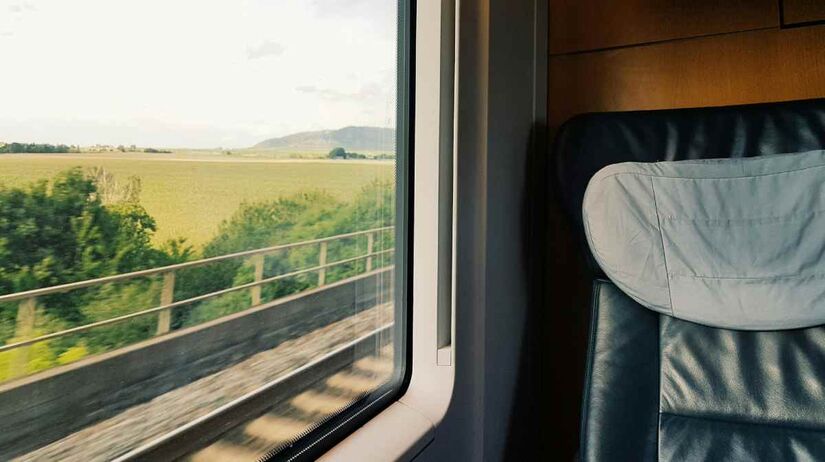 Ideal para quem busca uma alternativa econômica para viajar, sem abrir mão de experiências culturais, o trajeto leva cerca de 1.500 passageiros por dia - Pexels - Daniel