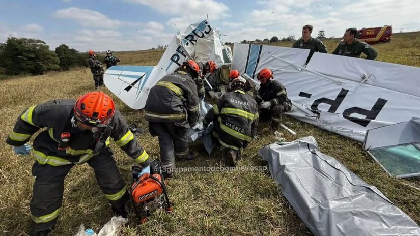 Equipes do Policiamento Territorial e da Base de Aviação da Polícia Militar também atenderam à ocorrência / Crédito: 13&ordm; Grupamento de Bombeiros PMESP / Divulgação