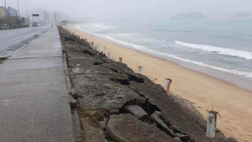 Em resumo, o levantamento apresenta o nome da praia, o município e o grau de risco relacionado ao avanço do mar/Divulgação