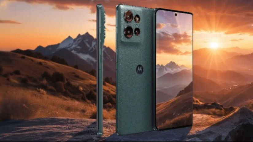 O Edge 50 tem tela pOLED de 6,7 polegadas, Super HD+, 120 Hz e brilho de até 1.600 nits / Divulgação