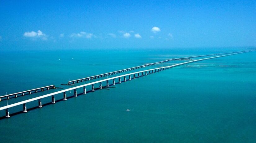 A estrada foi incluída pela plataforma Hellotickets entre as "Viagens de carro mais cênicas dos EUA", ao lado de outras rotas famosas como a Pacific Coast Highway, a Blue Ridge Parkway e a Rota 66 / Foto: United States Department of Transportation