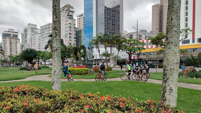 Registrado, em 2002, pelo Guinness World Records, o maior jardim de orla fica na cidade de Santos / Fotos: Prefeitura de Santos