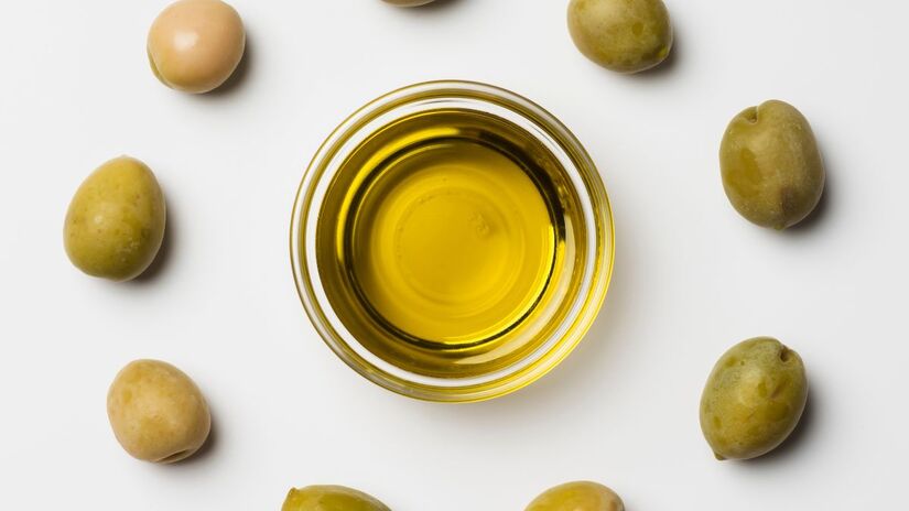  O azeite extravirgem rico em oleocanthal, base natural para o suplemento que protege o corpo. Crédito: Freepik
