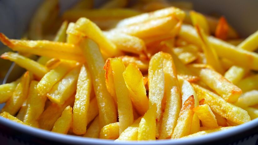 Evitar frituras ajuda a reduzir o consumo de gorduras / matthiasboeckel/Pixabay