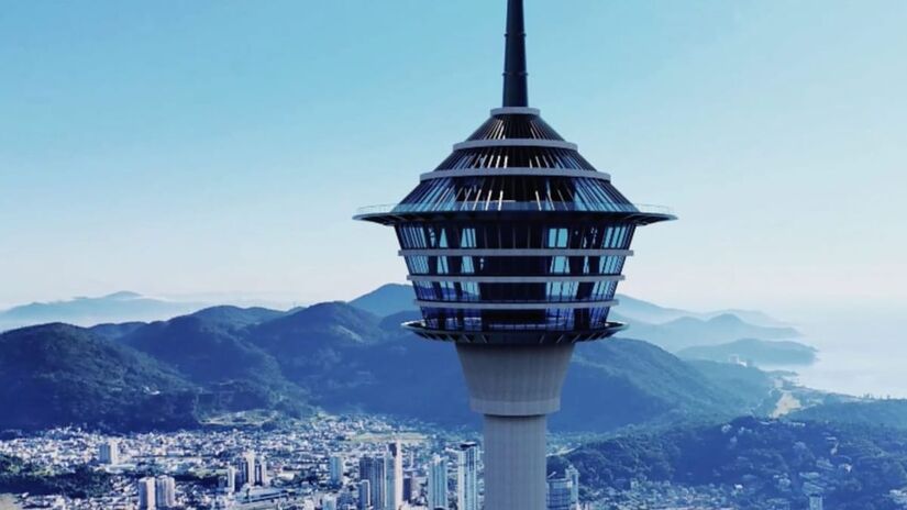 A Torre ainda terá lojas exclusivas e um museu dedicado a quem quiser comprar o naming rights do empreendimento (GPC Empreendimentos/Divulgação)