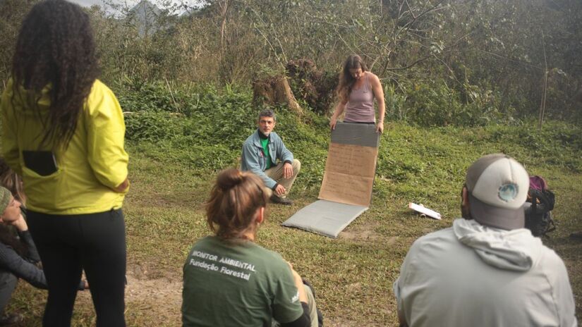 Durante o treinamento, os guias aprenderam, na prática, como orientar visitantes / Fotos: Milena Queiroz / Fundação Florestal
