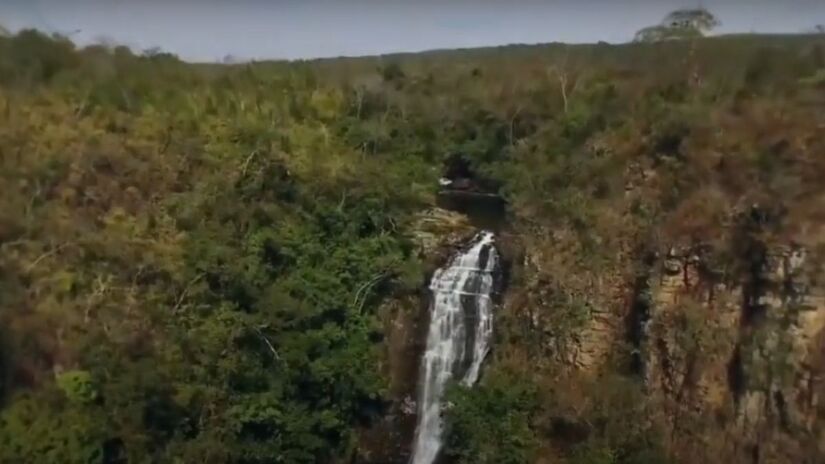 A fabricação do quitute tornou-se um importante motor econômico, gerando empregos diretos e indiretos, fortalecendo pequenos produtores e expandindo o alcance do autêntico sabor mineiro para diversas regiões do país.
