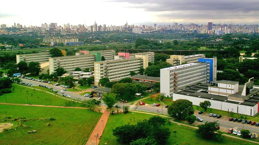 O Conjunto Residencial da Universidade de São Paulo na Cidade Universitária Armando de Salles Oliveira, em São Paulo / Gaf.arq / Wikimedia Commons