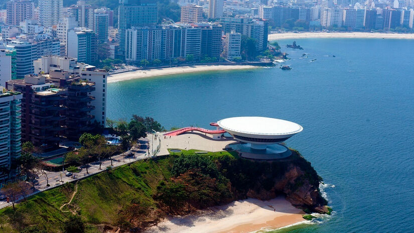 Se você busca um local com belas paisagens e custo mais acessível do que a capital, Niterói, no Rio de Janeiro, é uma excelente alternativa