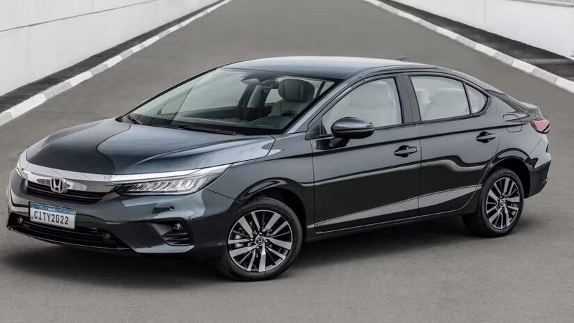 Honda Civic conta com uma posição de dirigir mais baixa e relaxada (Honda/Divulgação)