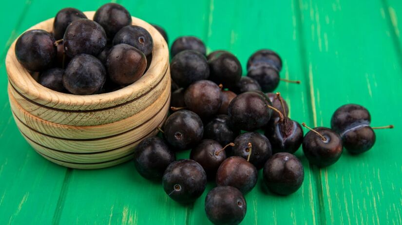 Os compostos fenólicos, uma classe de moléculas com estrutura aromática encontradas em vegetais, são os agentes por trás destes efeitos benéficos