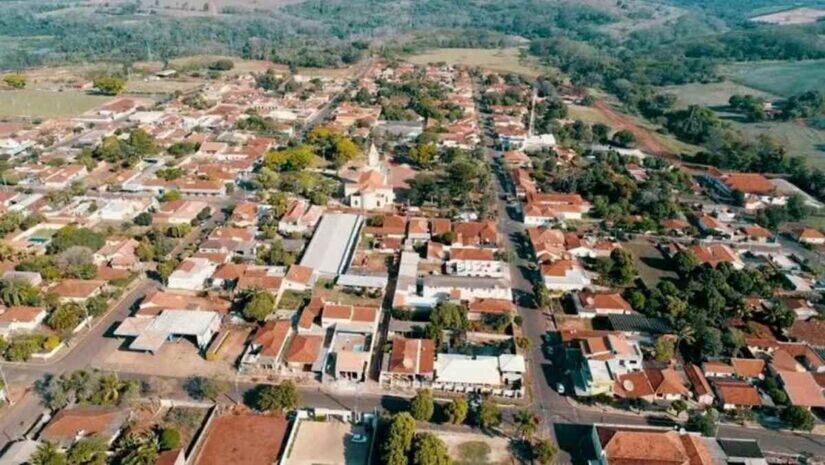 Somadas todas as casas e residências, outro dado sobre a cidade pode surpreender: o município tem apenas 4.702 habitantes/Divulgação