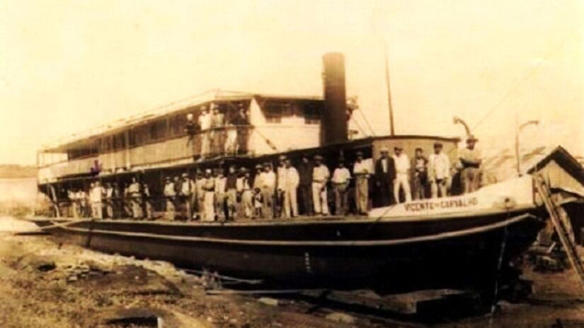 Registro histórico de um barco a vapor que passava por Eldorado no século XIX, conectando Iguape à cidade de São Paulo/ Divulgação