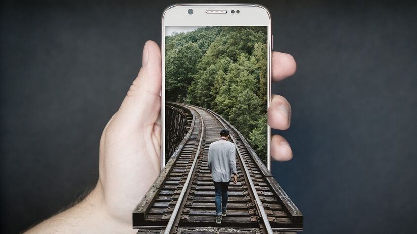 Sem cuidado e atenção ao consumir vídeos curtos, o problema pode se tornar um caminho sem volta / Pixabay