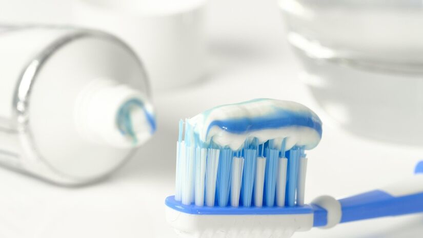 Fique atento ao tipo de creme ideal para seu caso e consulte o seu dentista / Pixabay
